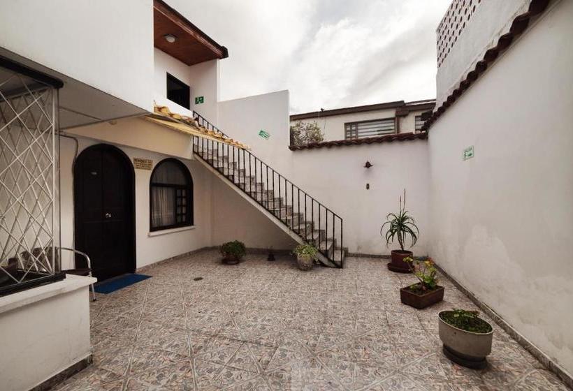 Fotos del hotel Laguna 24:  8