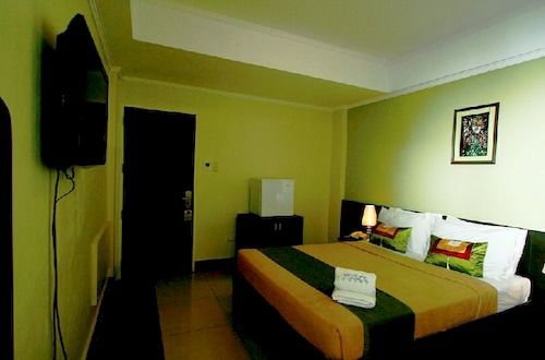 Fotos del hotel Reddoorz Plus Near Mendoza Park:  8