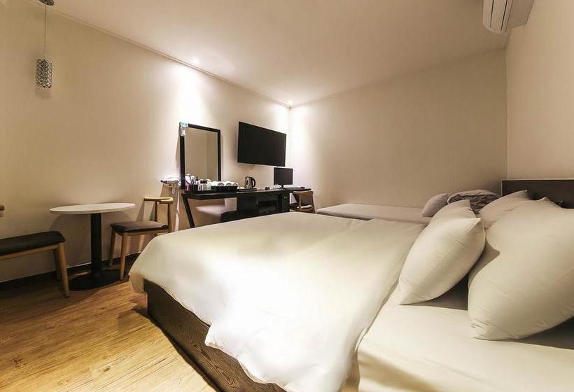 Fotos del hotel Western River:  10