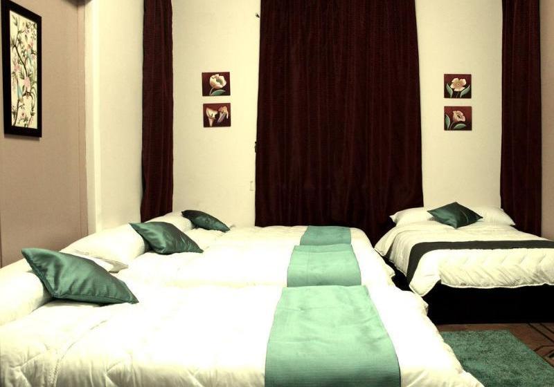 Fotos del hotel Brothers Hostel:  13