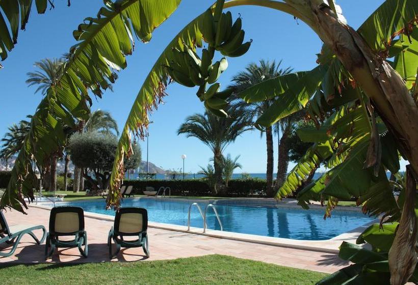 María Cristina Beach