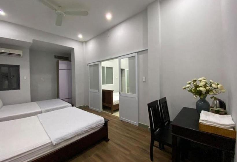 Fotos del hotel Luxury Apartment:  10