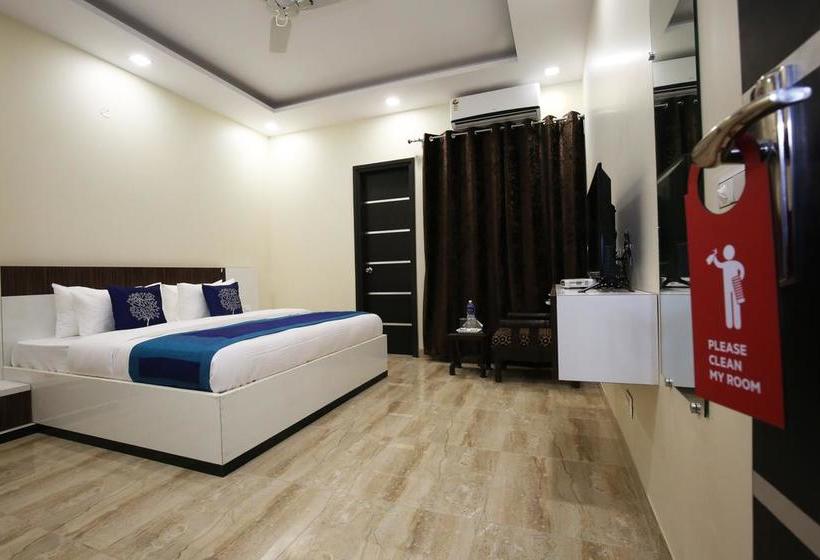 Fotos del hotel Fabhotel Shashank Villa:  6