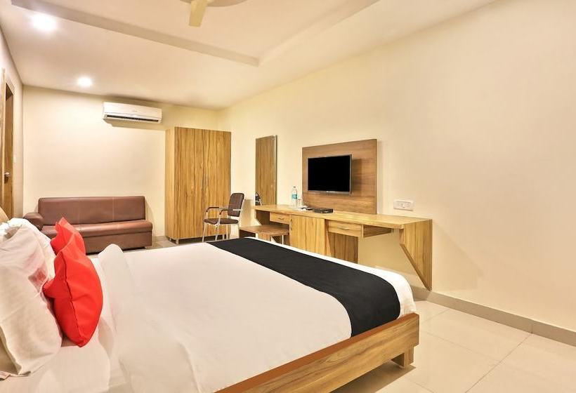 Fotos del hotel Capital O 15079 Navvada Regency:  9