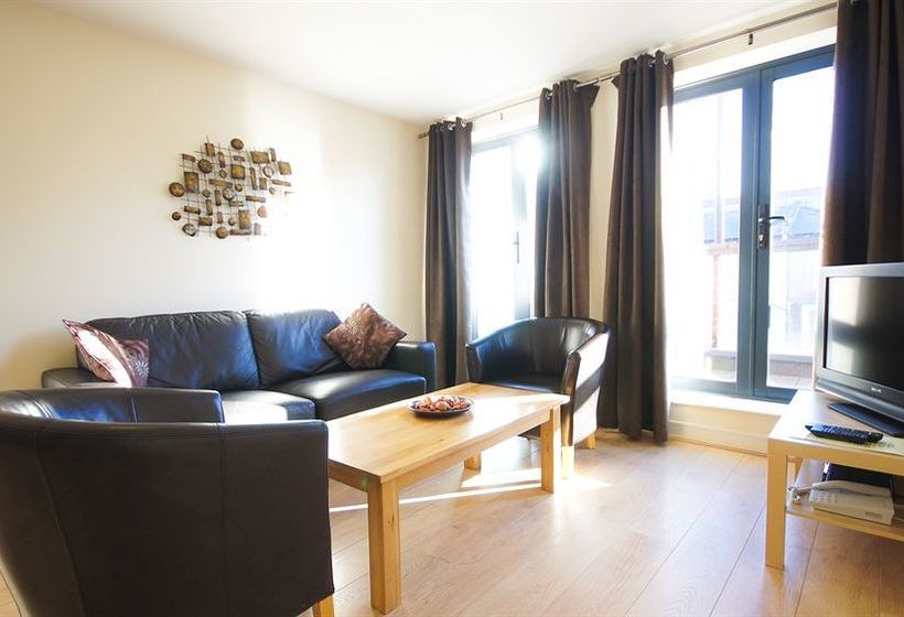 Fotos del hotel Crompton Court Apartments:  23