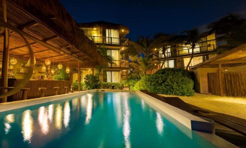 Akkuun Tulum – Adults Only