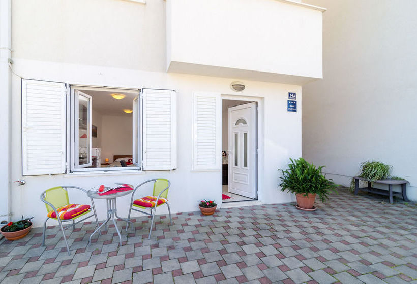 Fotos del hotel Apartments Ira:  8