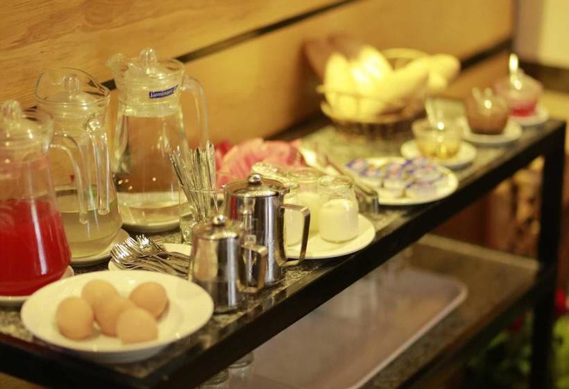 Fotos del hotel Madam Moon:  16