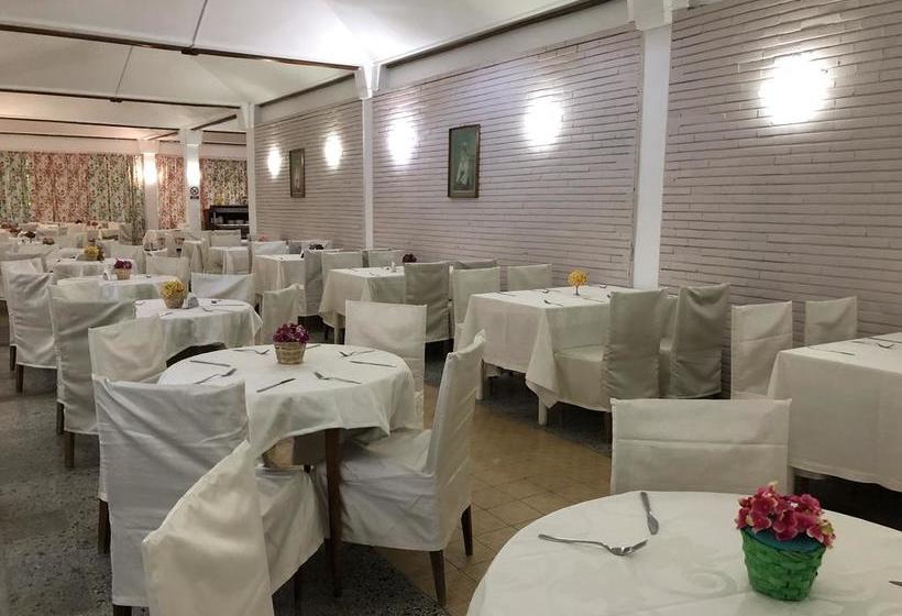 Fotos del hotel Semiramis:  5