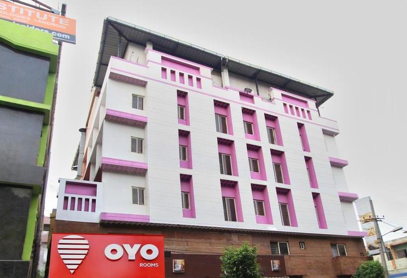 Oyo 4439 Aura Inn