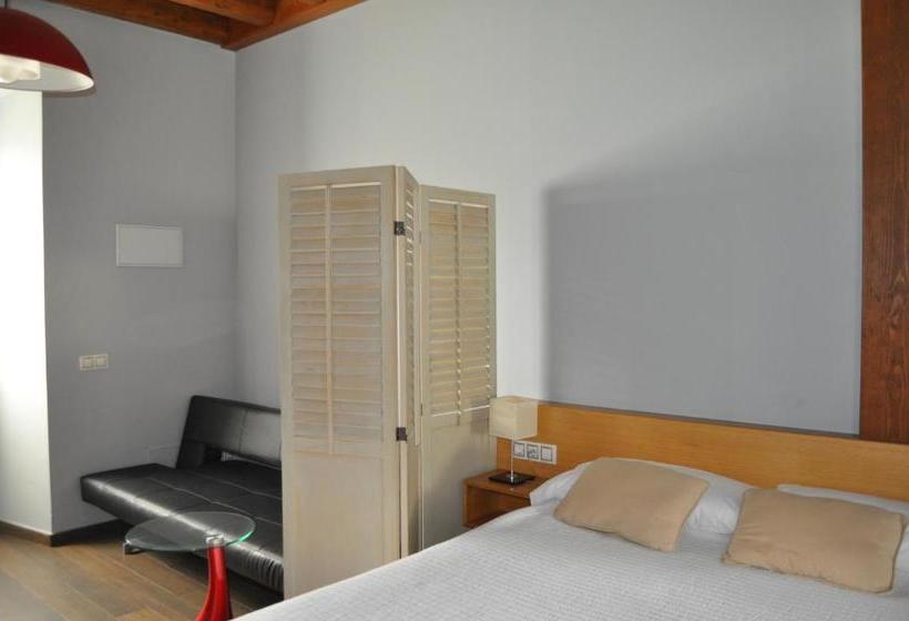 Apartamentos Rurales Casona La Sierra