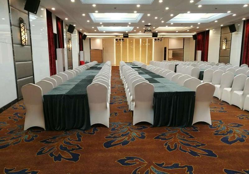 Fotos del hotel Crown Crystal:  13