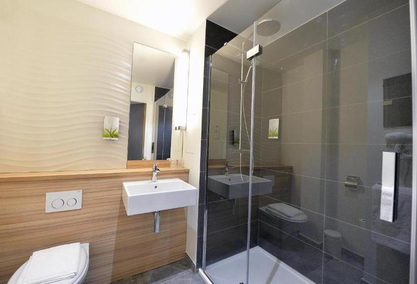 Fotos del hotel Campanile Paris  Clichy Centre:  20