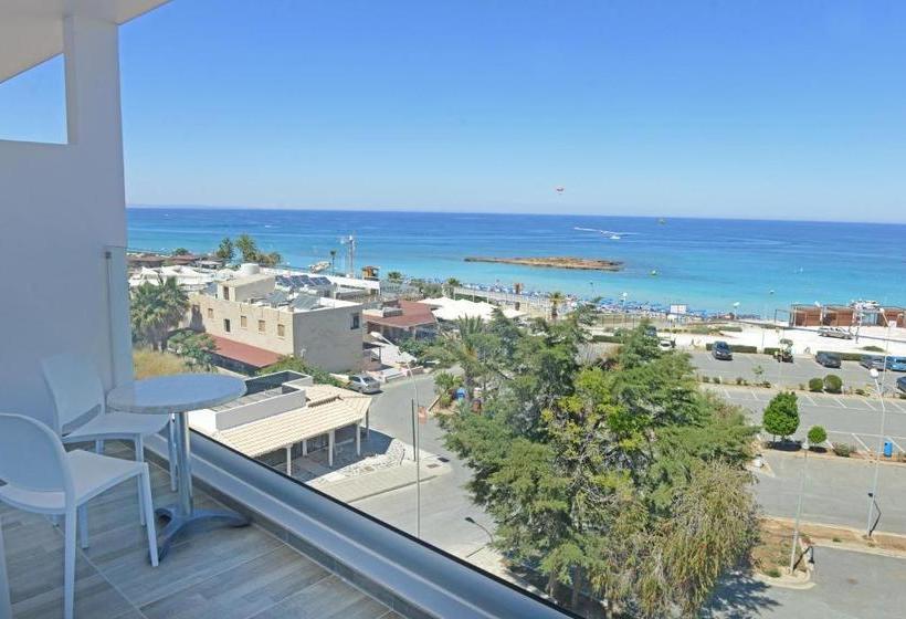 Fotos del hotel Chrystalla:  5