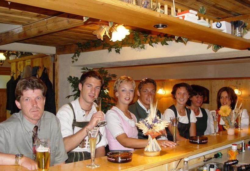 Fotos del hotel Gasthof Zum Kaiserweg:  4