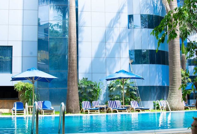 Fotos del hotel The Naura Springs:  5