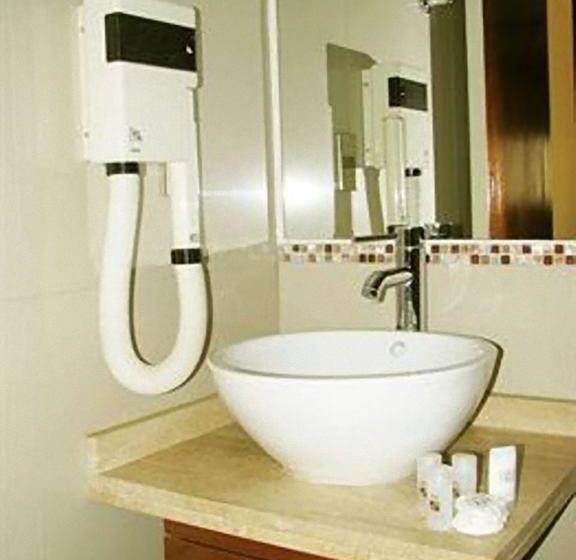 Fotos del hotel Piso 3:  8