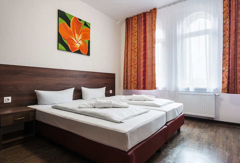 Fotos del hotel Queen\'s Garden:  4