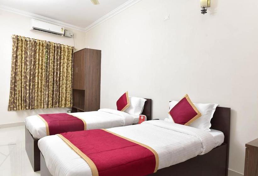 Fotos del hotel Oyo 9118 Saravana Inn:  17