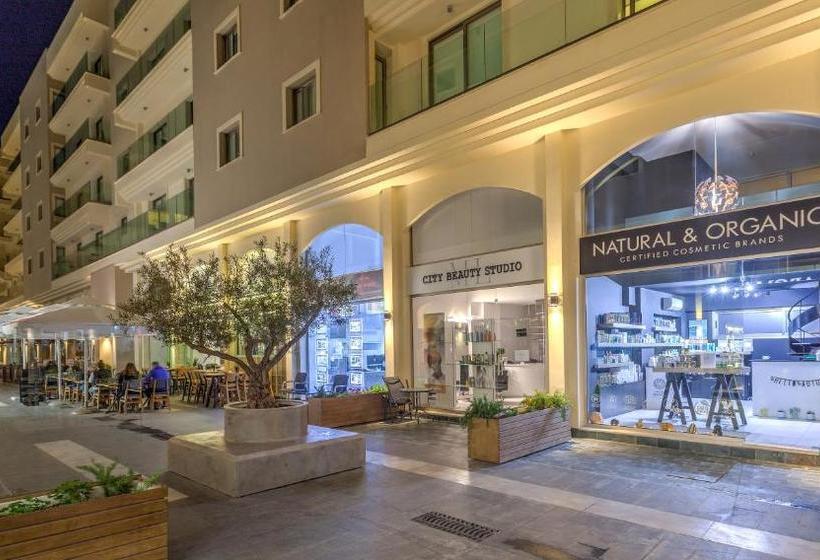 Fotos del hotel Qcc Residence:  6