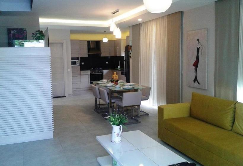 Lighthouse Lydia Villas