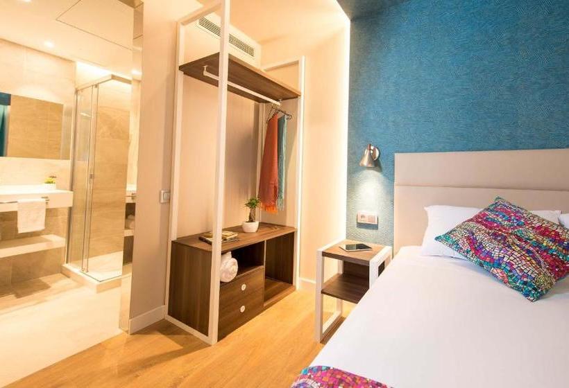 Fotos del hotel Arya Stadium:  24