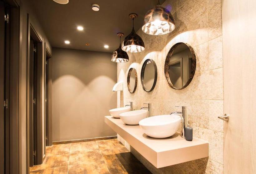 Fotos del hotel Arya Stadium:  8