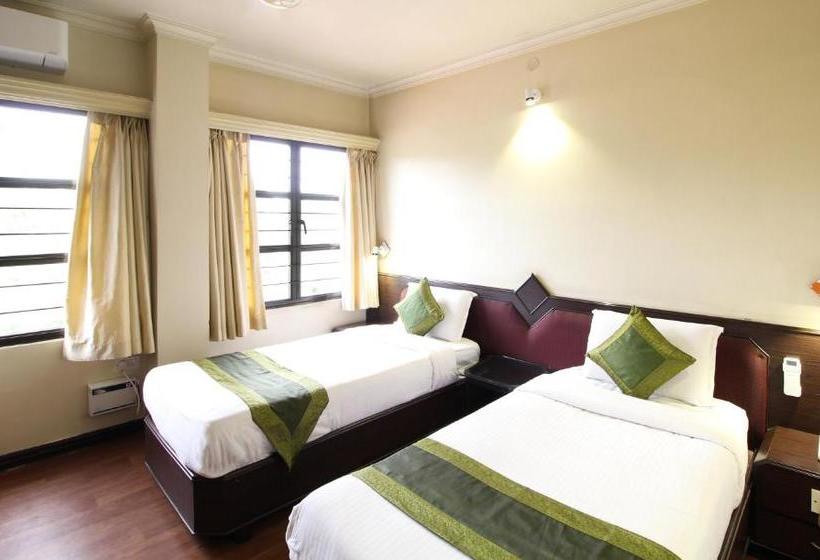 Fotos del hotel Treebo Trend Royal Inn:  25