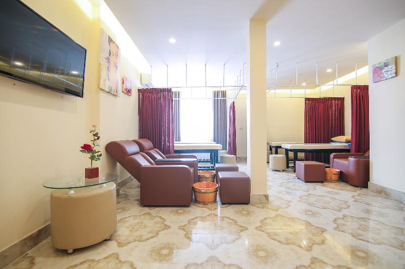 Fotos del hotel Reddoorz Premium @ Nguyen Thai Son Street:  5