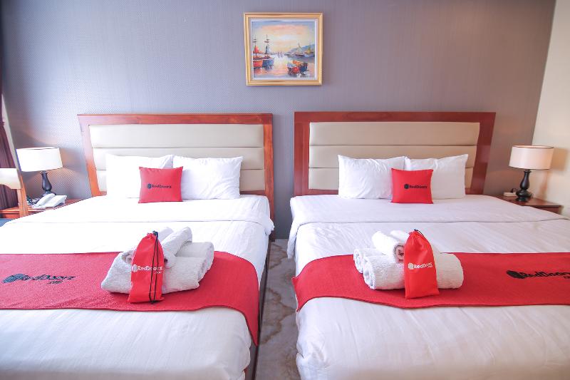 Fotos del hotel Reddoorz Premium @ Nguyen Thai Son Street:  10