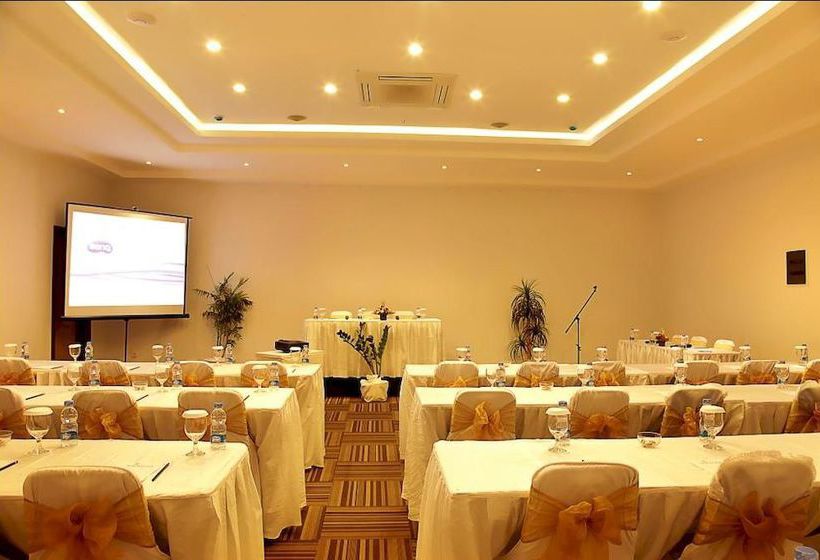 Fotos del hotel Santosa City Bali:  7