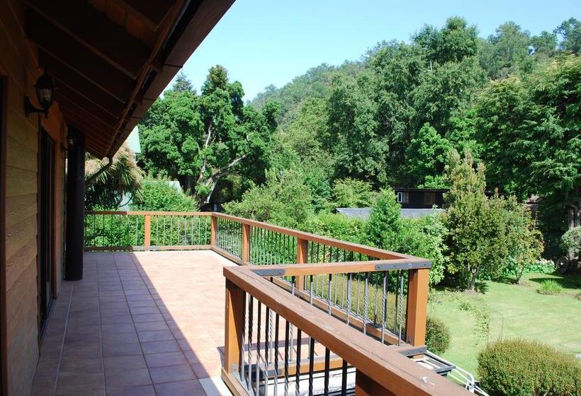 Fotos del hotel Frontera Pucon Hostel B&b:  3