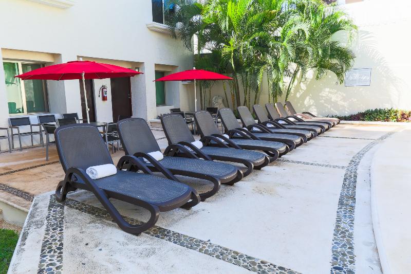 Fotos del hotel Suites Villa Italia:  3