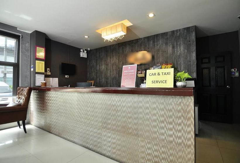 Fotos del hotel Zen Rooms Kingkaew 45:  3