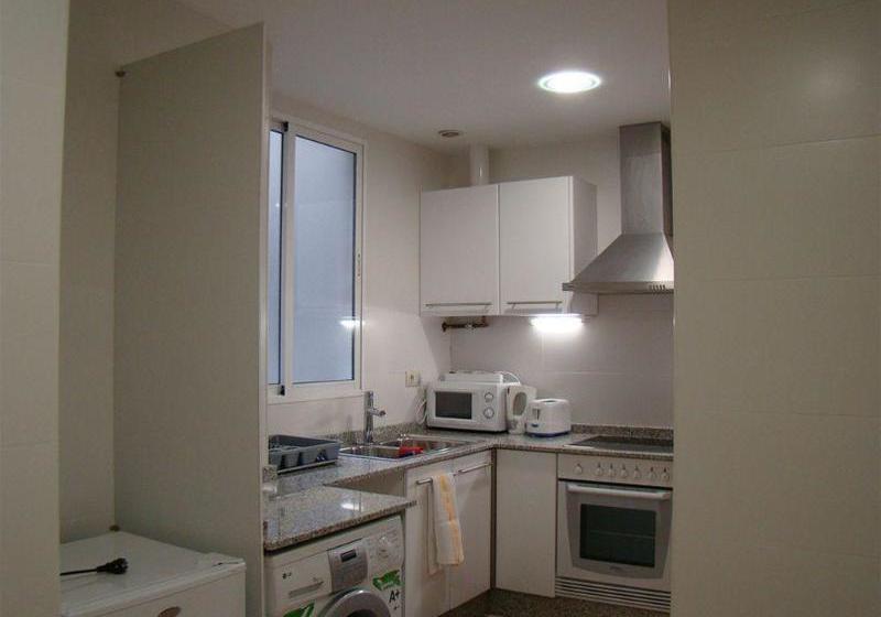 Fotos del hotel Ember Housing:  5