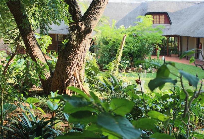 Fotos del hotel Foreigners Friend Guest House:  11