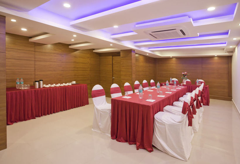 Fotos del hotel Shoba Residency:  9