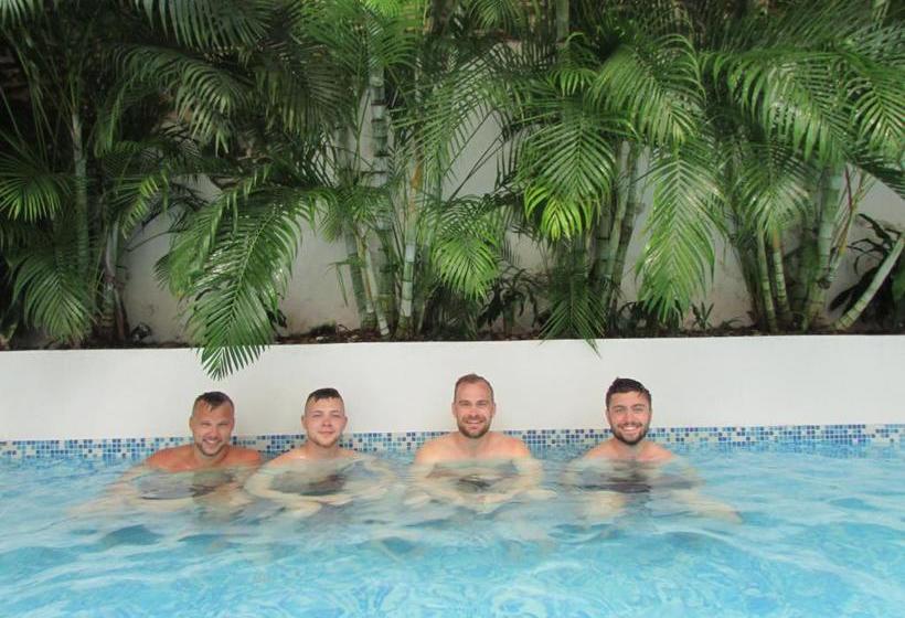 Fotos del hotel Hostal Casa Escallon:  3