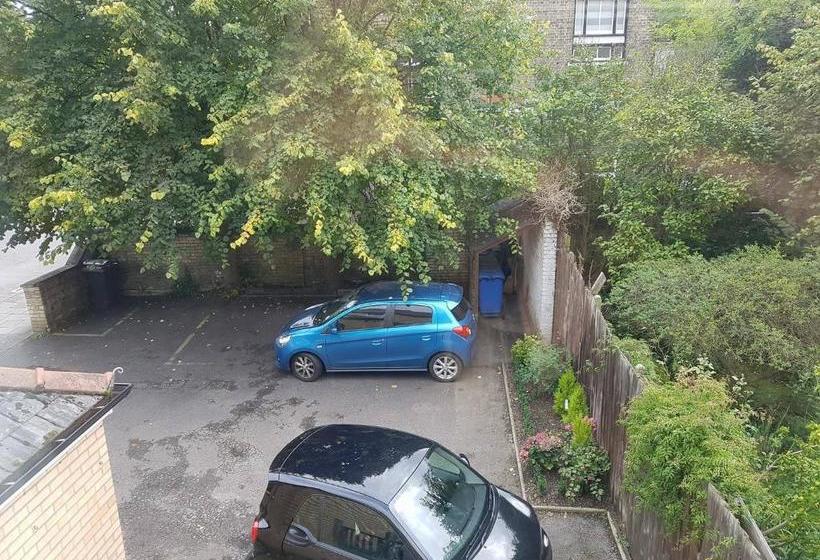 Fotos del hotel A & B Guest House:  5