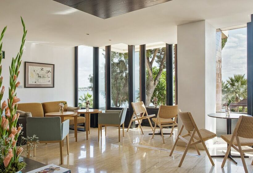 سوییت جونیور با چشم‌انداز دریا, De Mar Gran Meliá, The Leading Hotels of The World - Adults Only