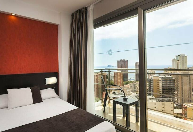 اتاق لوکس سه تخته, Sandos Monaco   Adults Only