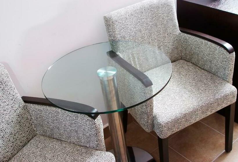 اتاق سوپریور سه تخته, Sandos Monaco   Adults Only