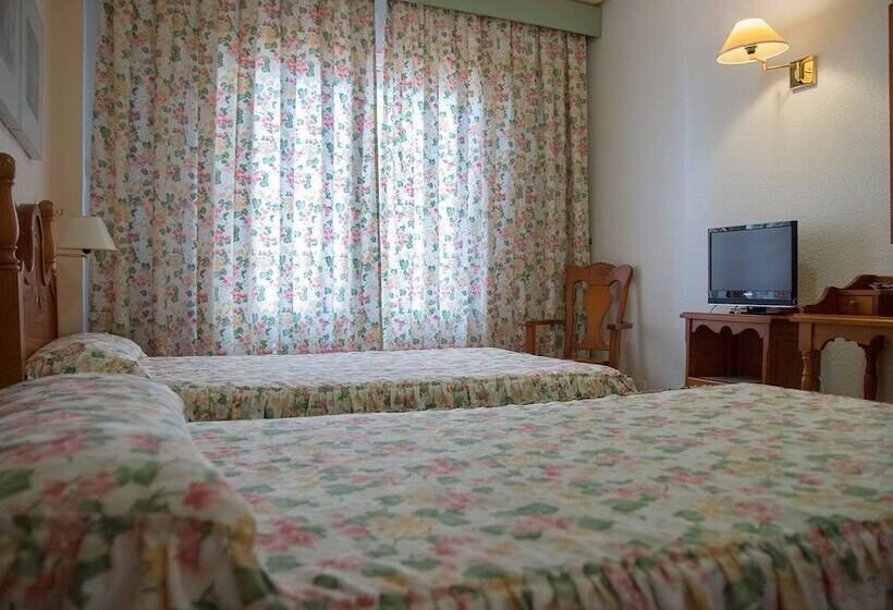 Quarto Estandar, Terraza Carmona