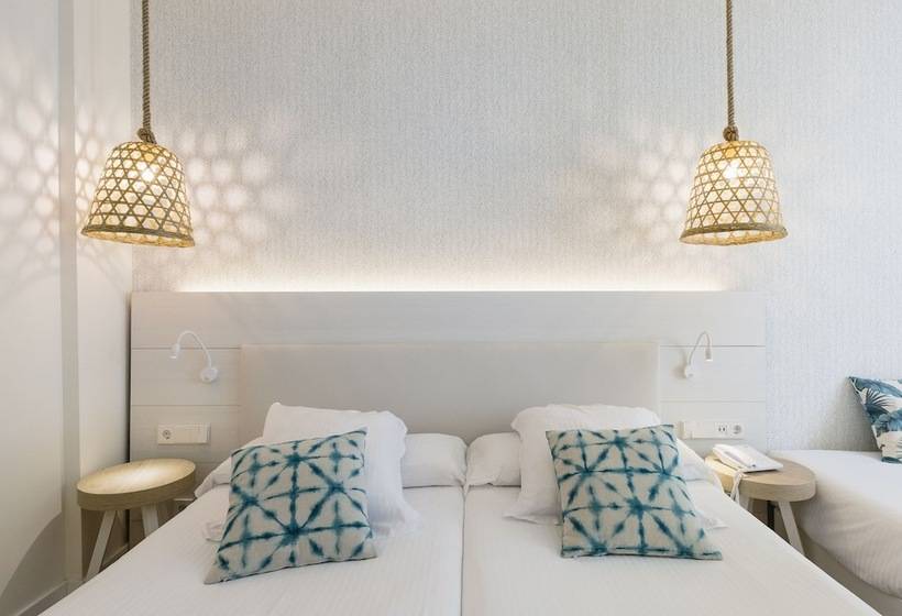 Habitación Estándar Vista Mar, Leonardo Royal Hotel Ibiza Santa Eulalia