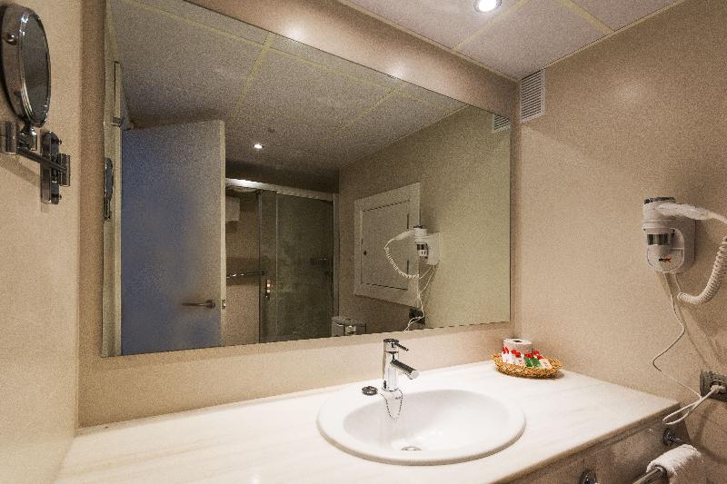 Студио Comfort, Aparthotel Ponent Mar