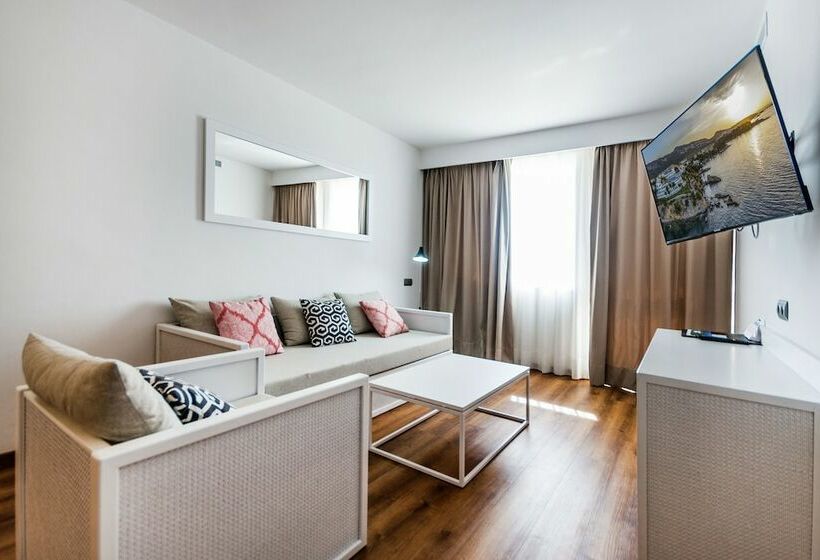 Апартаменты Комфорт 1 Спальня, Aparthotel Ponent Mar