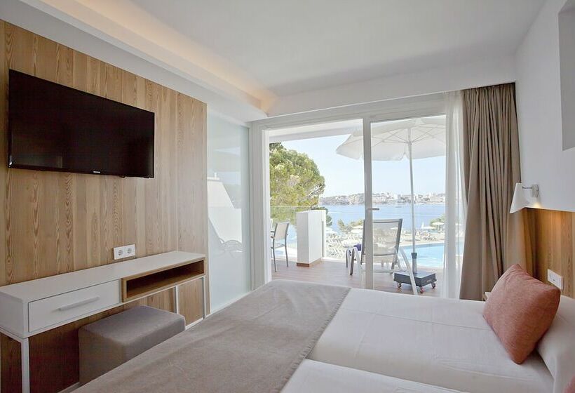 Апартаменты премиум класса с 1 спальней и видом на море, Aparthotel Ponent Mar