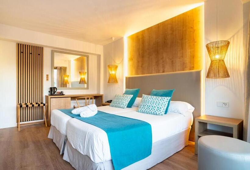غرفة قياسية مزوَّدة بشُرفة, Bahía De Alcudia Hotel & Spa