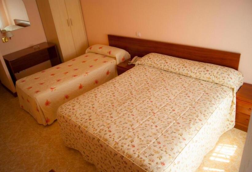 חדר משפחתי, Hostal Hermanos Gutierrez