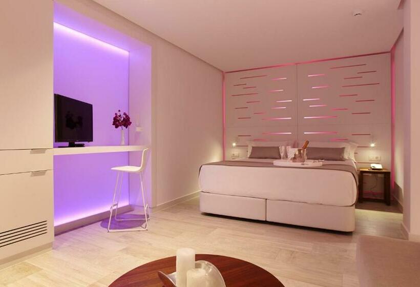 Quarto Estandar com Terraço, Garbi Ibiza & Spa